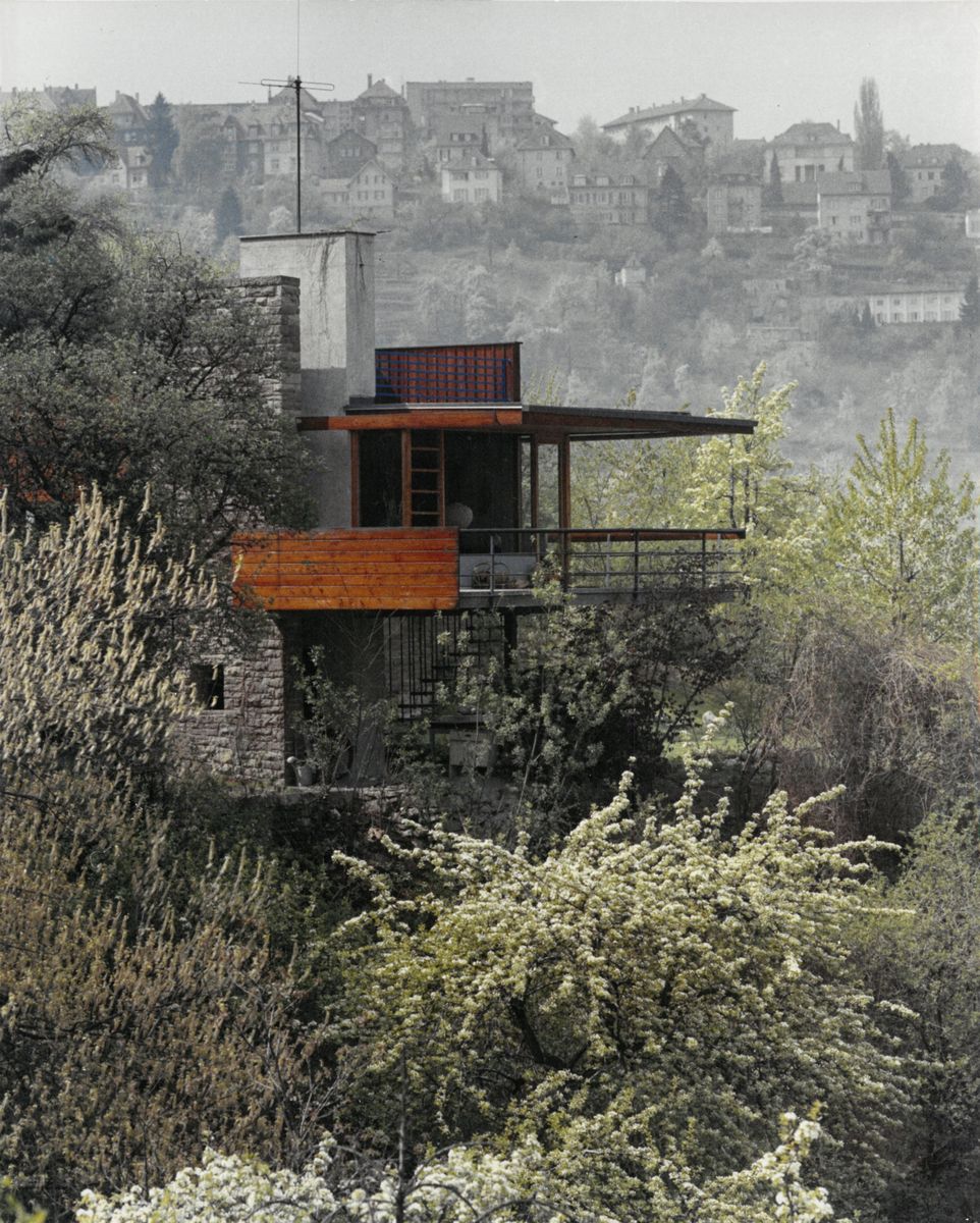Ludwig Windstosser: Modernes Haus am Hang in Stuttgart, nach 1958