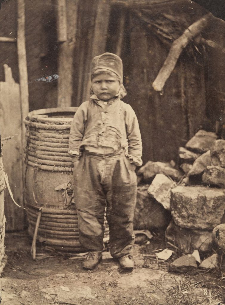 Constant Alexandre Famin (1827-1888), Porträt eines Bauernjungen, 1859, Salzpapier, © Archiv der Universität der Künste, Berlin